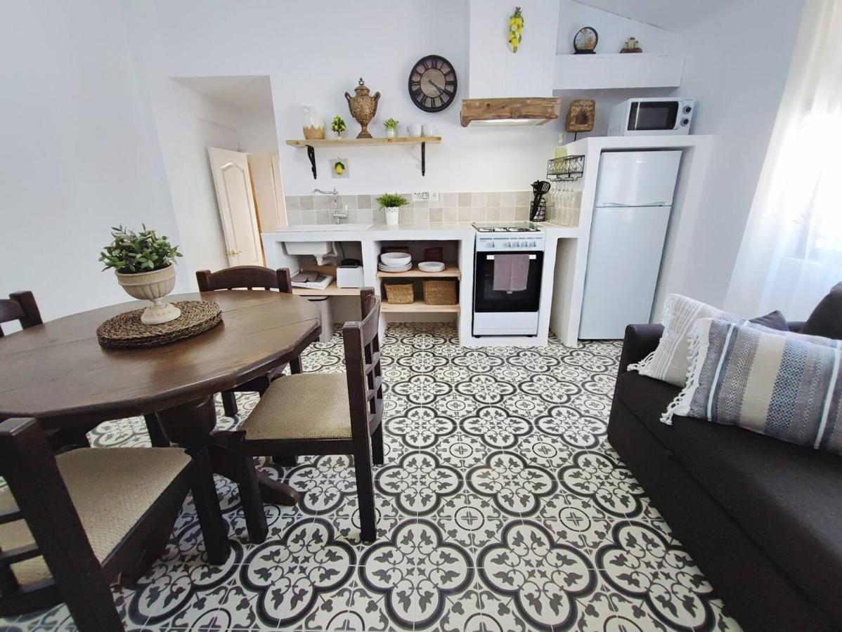 Cortijo Pennymaria Poolside Apartment Near Montefrio With Stunning Views المظهر الخارجي الصورة