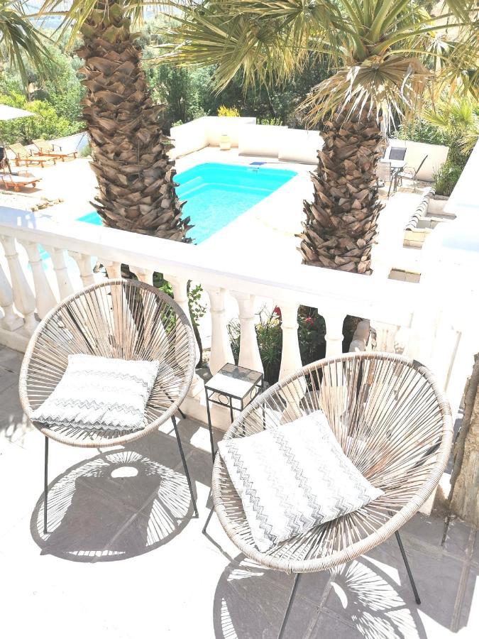 Cortijo Pennymaria Poolside Apartment Near Montefrio With Stunning Views المظهر الخارجي الصورة